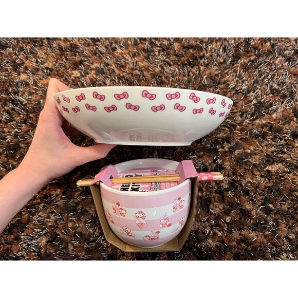 Kawaii Hello Kitty Strawberry Milk Tea Ramen Bowl Dish Set - Picture 2 of 8